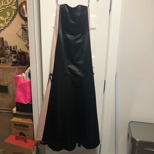 Scott McClintock gown size 8